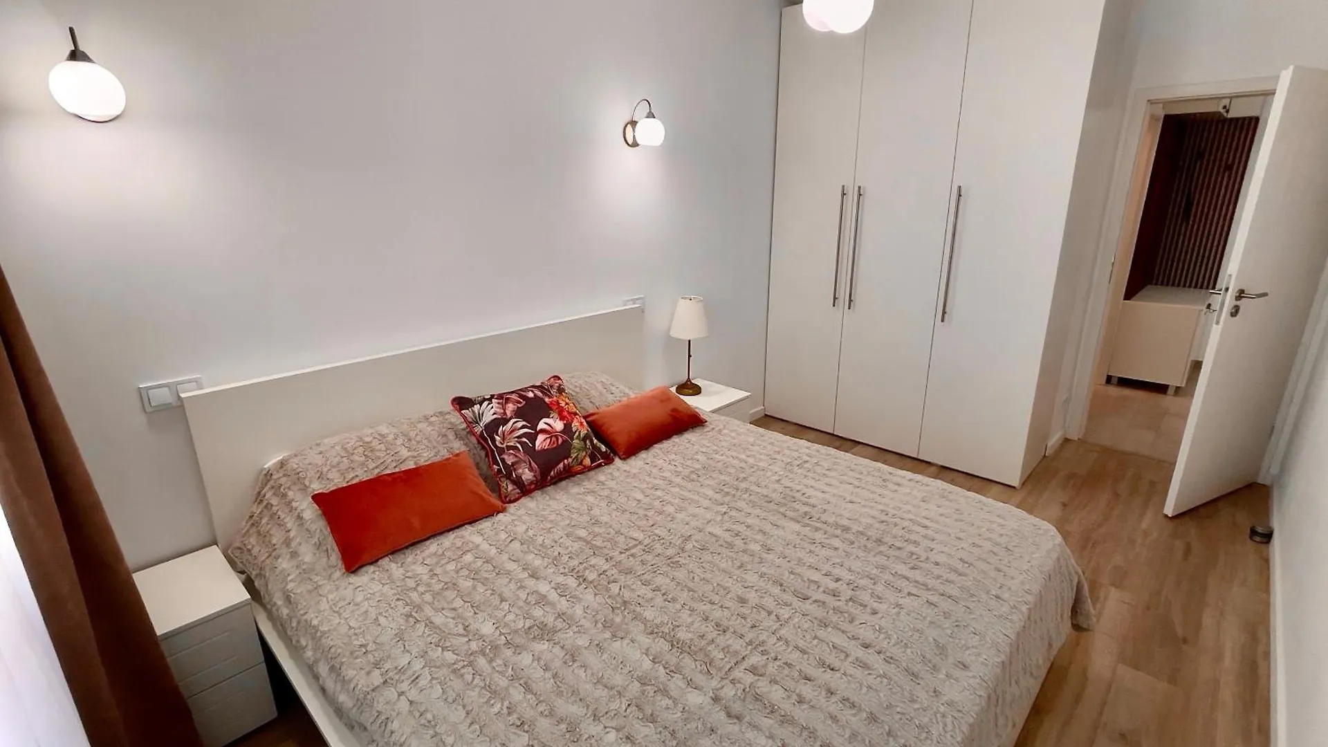 Piazza Vista - Granvia Park Apartment Bucharest