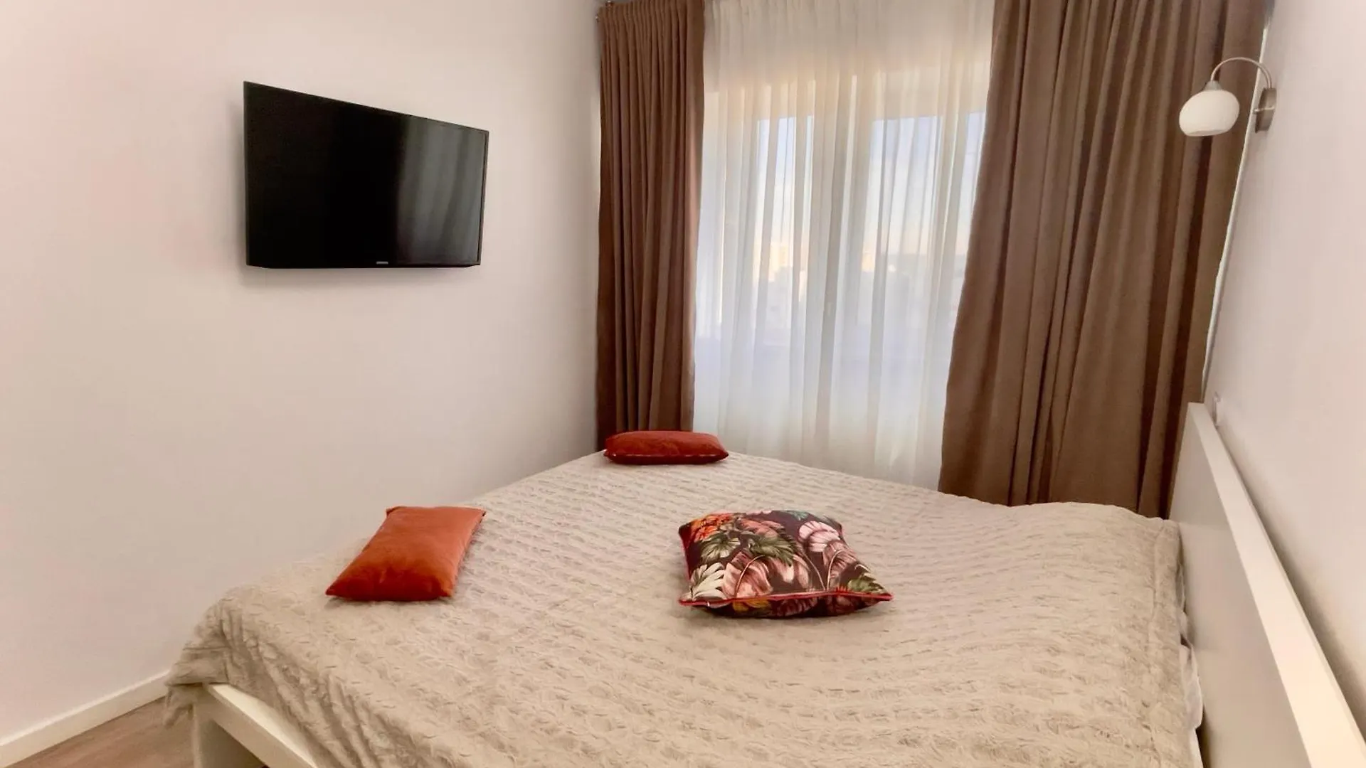 Piazza Vista - Granvia Park Apartment Bucharest Romania